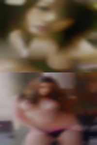 Sexy loving nude girls woman here.